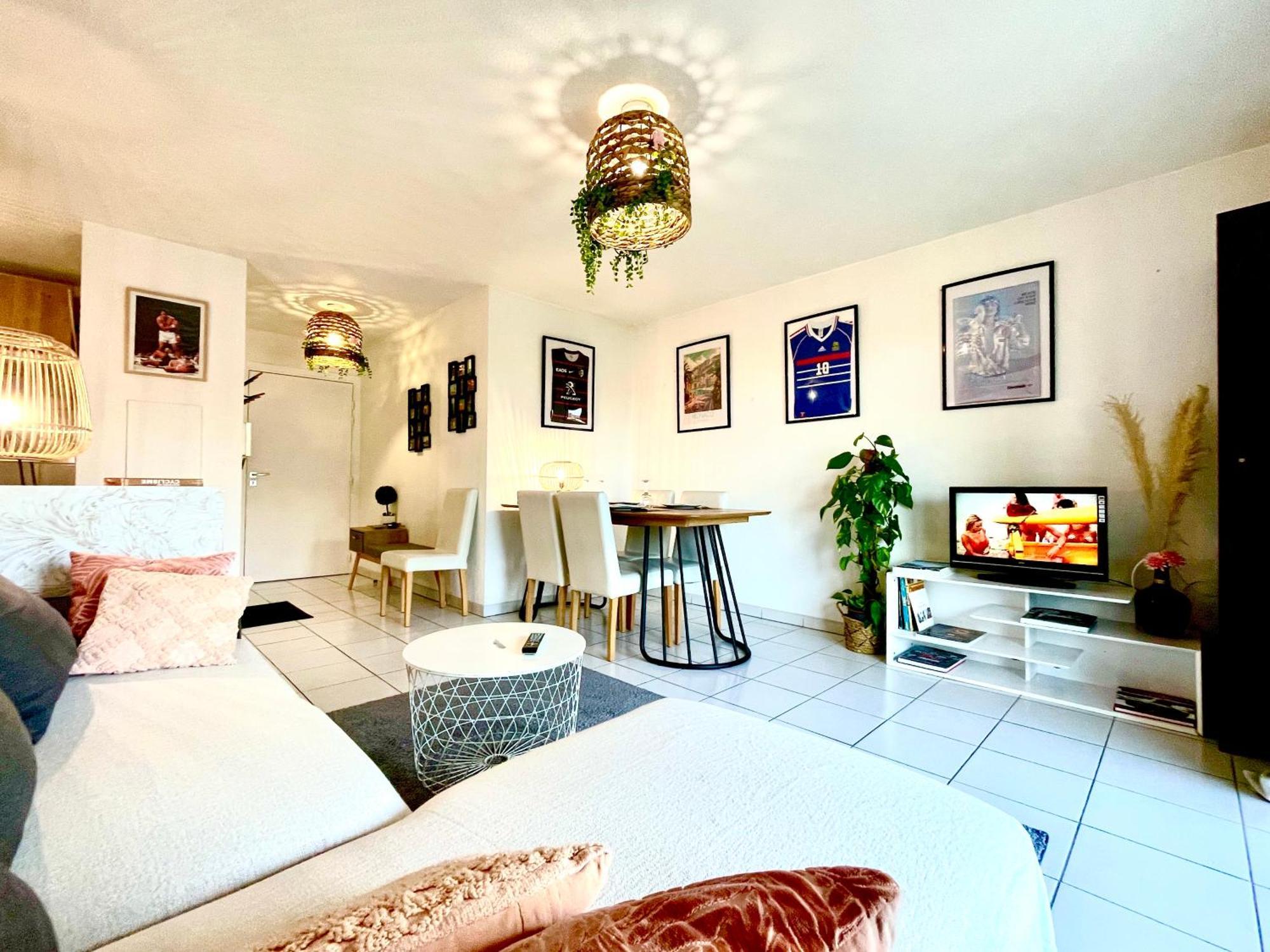 Bel Appartement T3 de 60m2 avec Parking, Terrasse, proche du Métro et du Périph Toulouse Exterior foto
